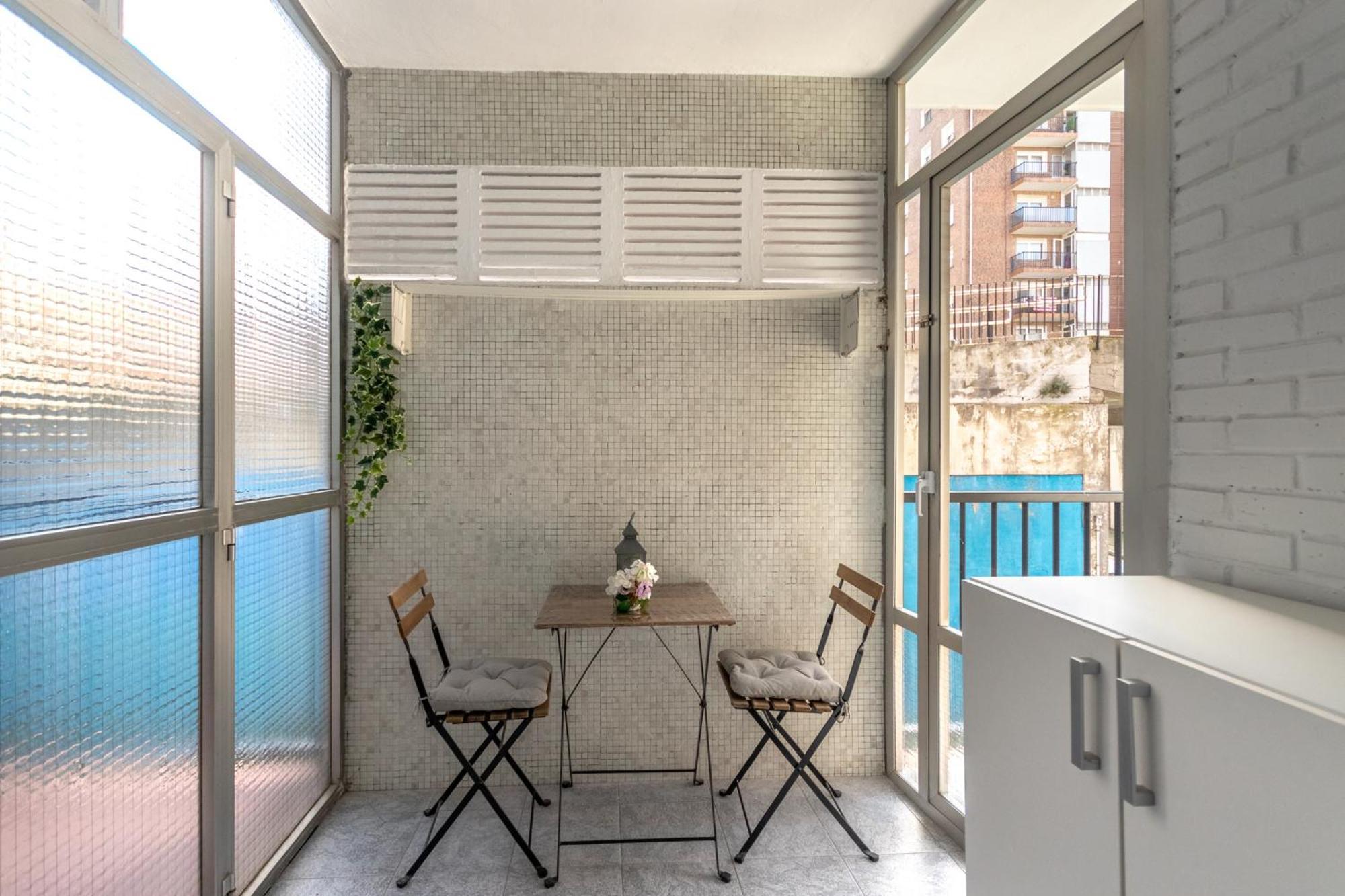 Etxebarria Apartment By People Rentals Bilbao Exterior foto